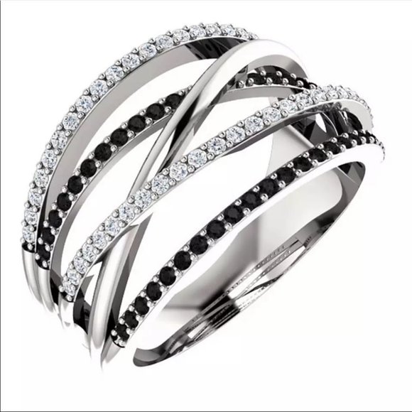 Jewelry - Twist Ethnic Black&White stone Micro Paved ring